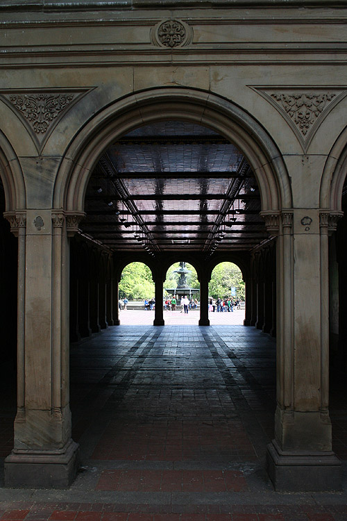 Through to the fountain